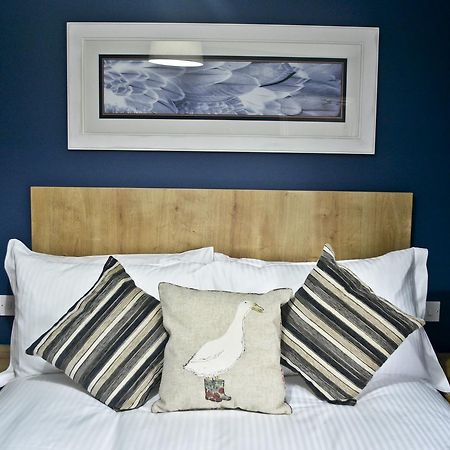 The Ugly Duckling Bed & Breakfast Telford Ngoại thất bức ảnh