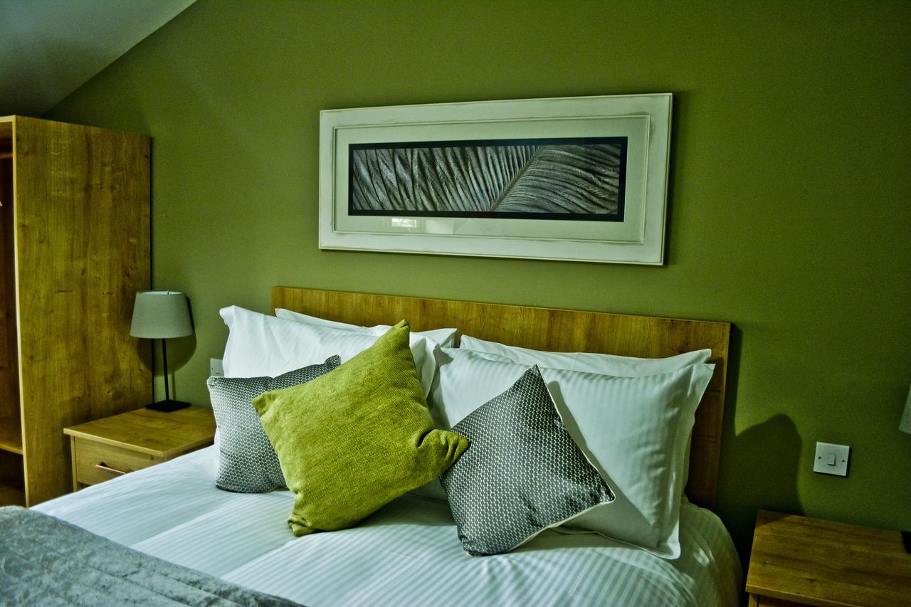 The Ugly Duckling Bed & Breakfast Telford Ngoại thất bức ảnh