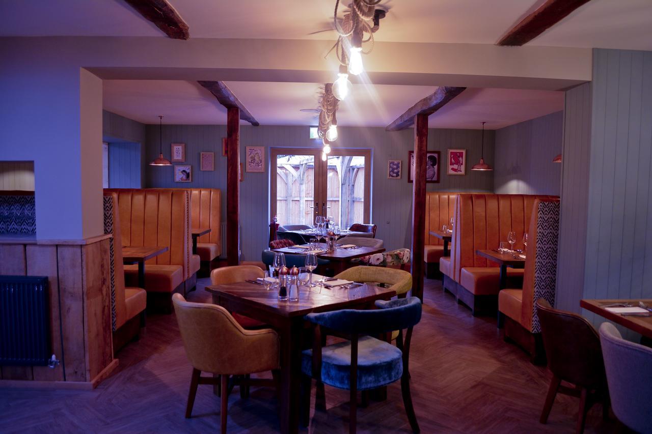 The Ugly Duckling Bed & Breakfast Telford Ngoại thất bức ảnh